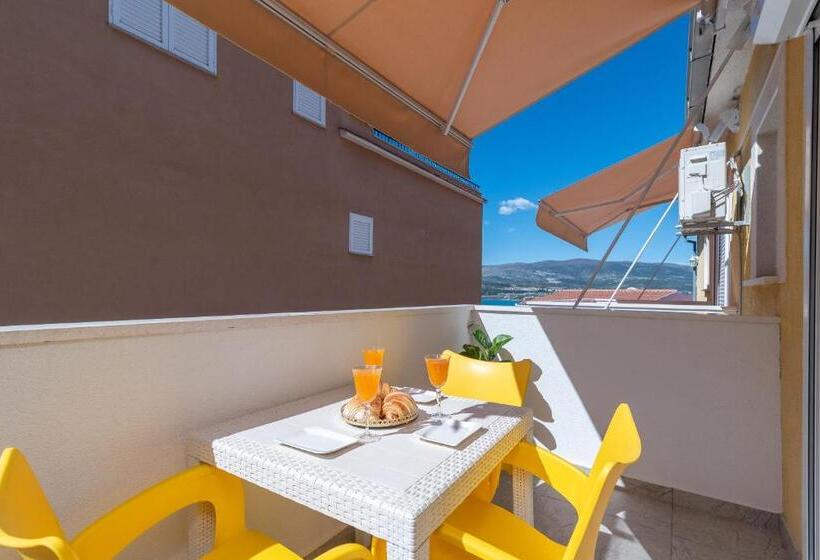 Triple Room Sea View, Aldino Rooms