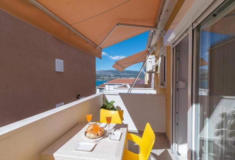 Quarto Triplo Standart Vista Mar, Aldino Rooms