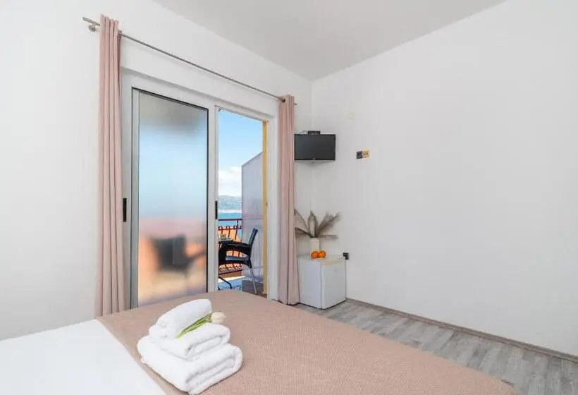 اتاق استاندارد با چشمانداز دریا, Aldino Rooms