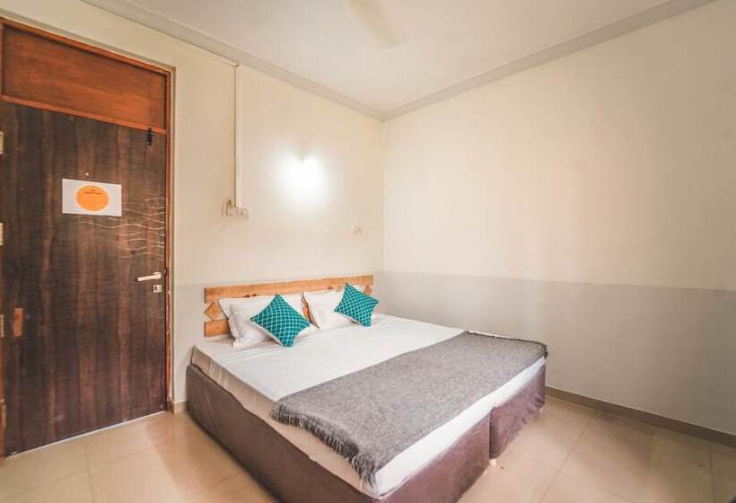 Camera Deluxe, Piggy Hostel Arambol