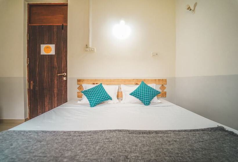 Camera Deluxe, Piggy Hostel Arambol