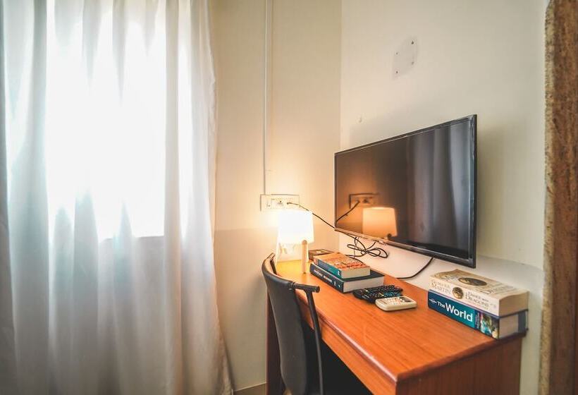 Camera Deluxe, Piggy Hostel Arambol