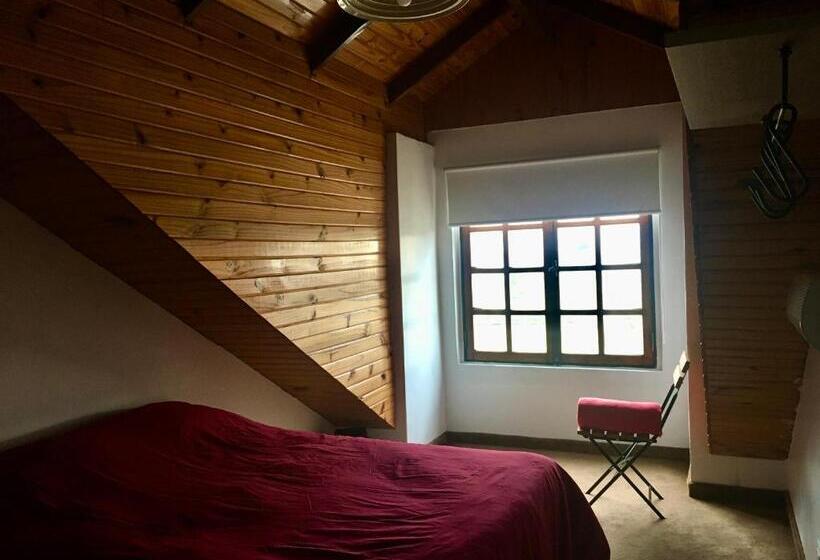 اتاق استاندارد با سرویس بهداشتی مشترک, Vuelta Al Mundo B&b