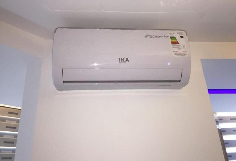 スタンダードトリプルルーム, El Camino