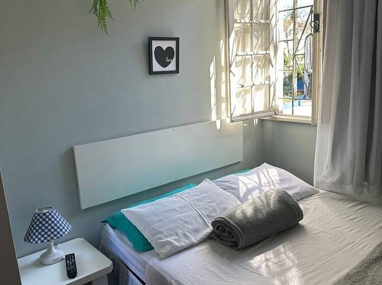 اتاق استاندارد با سرویس بهداشتی مشترک, Cidade Imperial