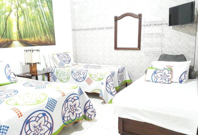Трехместный Номер Классика, Hostal Tequendama Martha Santamaria
