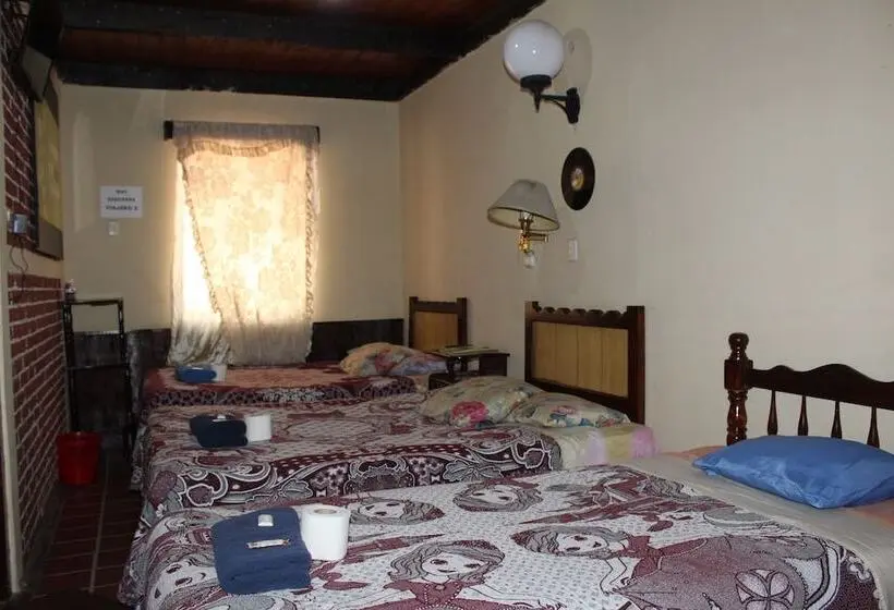 اتاق استاندارد سه نفره, Casa Del Viajero