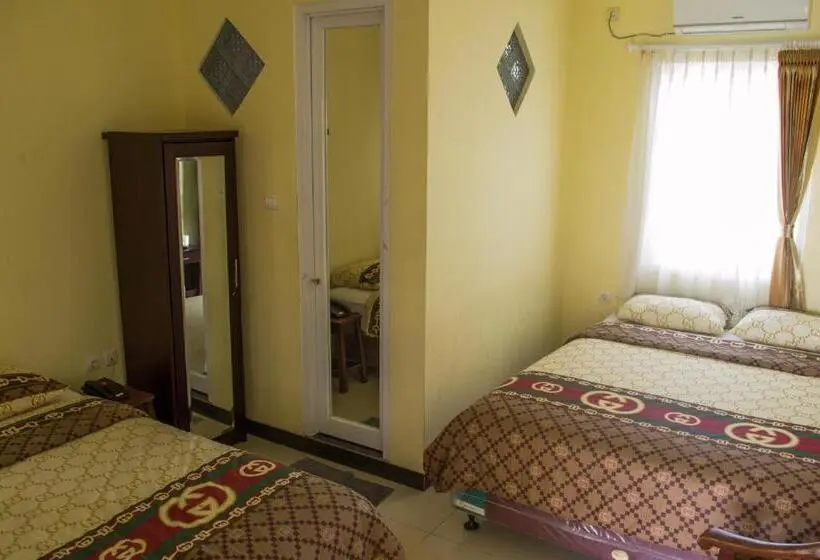ファミリールーム, Guest House Salon Fora Gegerkalong Setiabudhi Bandung