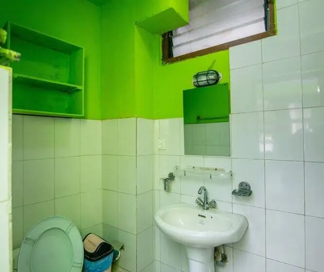اتاق استاندارد یک نفره, Pomelo House