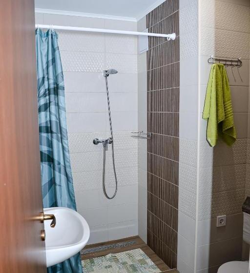 דירת שני חדרים, Média Panzió és Apartmanház