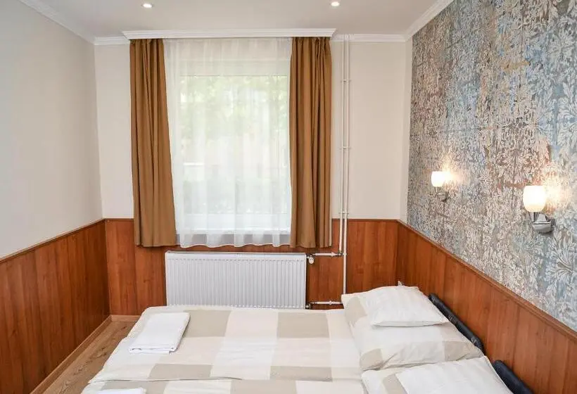 2ベッドルームアパートメント, Média Panzió és Apartmanház