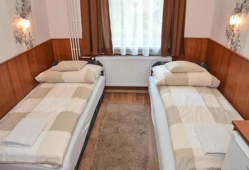スタンダードルーム, Média Panzió és Apartmanház
