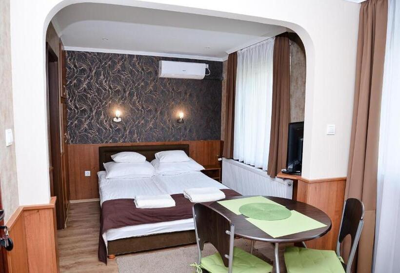 חדר סטודיו סטנדרד, Média Panzió és Apartmanház