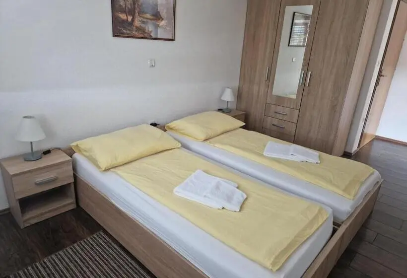 デラックストリプルルーム, Plitvice Palace
