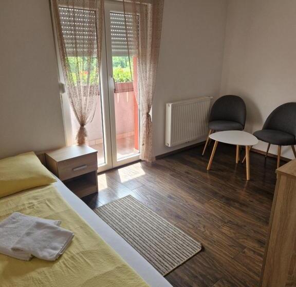 豪华三人间, Plitvice Palace