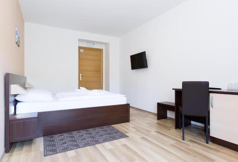 舒适型房间, Plitvice Palace