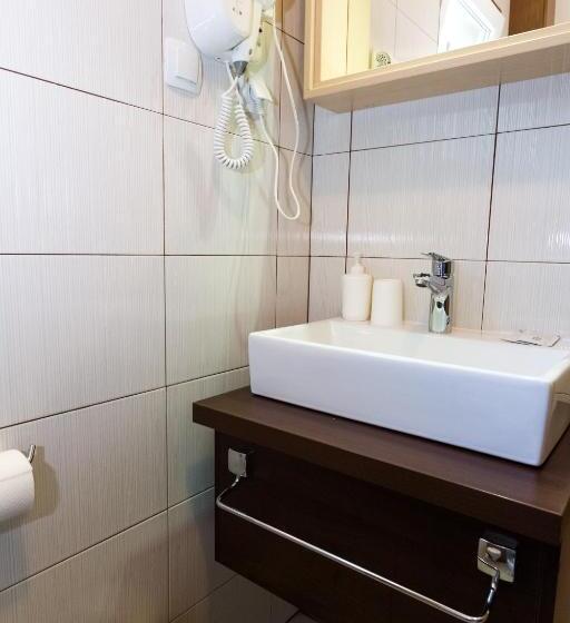 经济房, Plitvice Palace