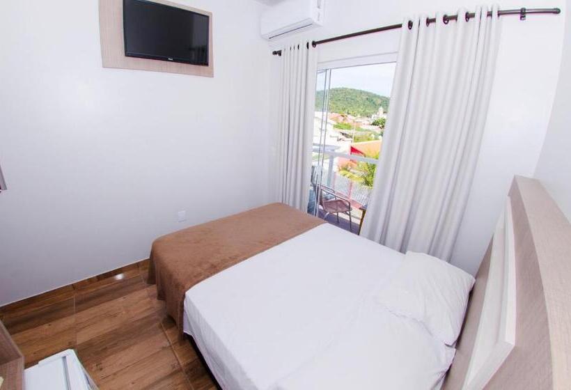 חדר סטנדרט עם מרפסת, Pousada Rosa