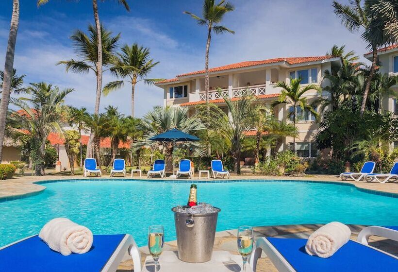 带两个卧室的顶楼公寓, Hummingbird