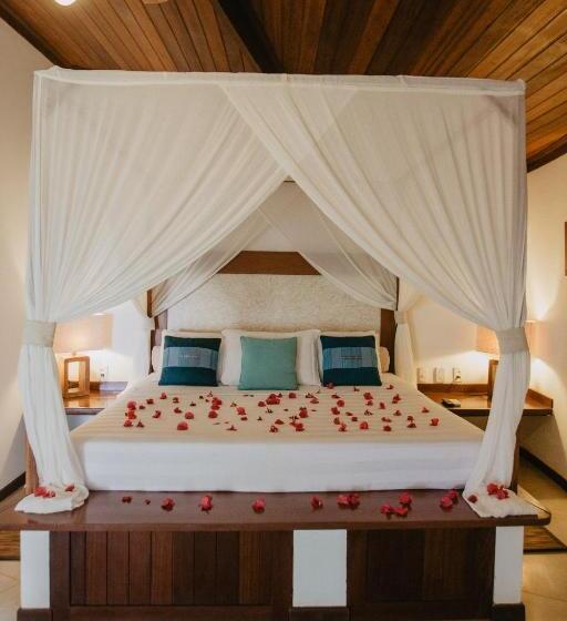 بنجلو قياسى مطل على البحر, Paua Hotel Boutique