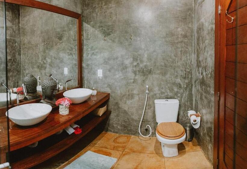 جناح, Paua Hotel Boutique