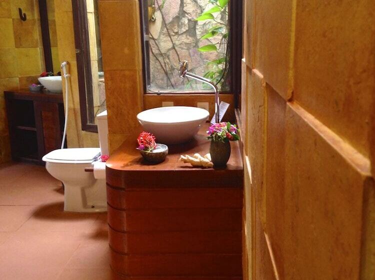 بنجلو قياسى مطل على البحر, Paua Hotel Boutique