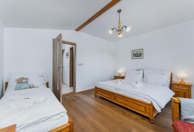 חדר דלוקס לשלושה, Pension Happy Superior