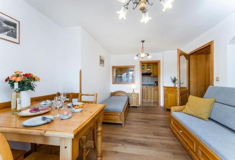 Family flat with terrace, Pension Happy Superior