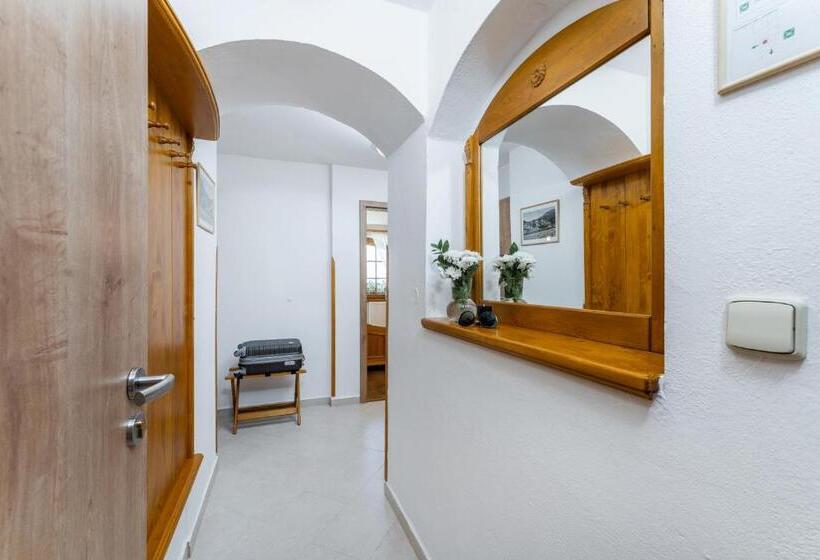 Comfort room with view, Pension Happy Superior