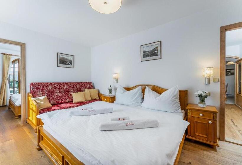 Family flat with terrace, Pension Happy Superior