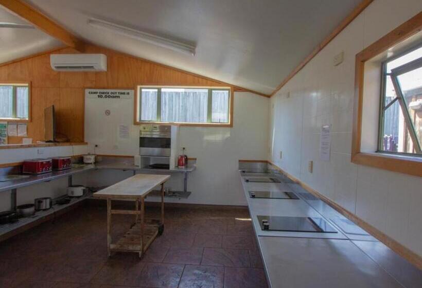 バス共有のスタンダードルーム, Alpine-pacific Holiday Park