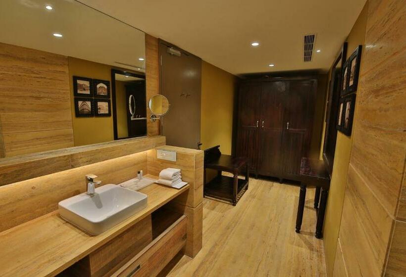 Suite, Sayaji Rajkot