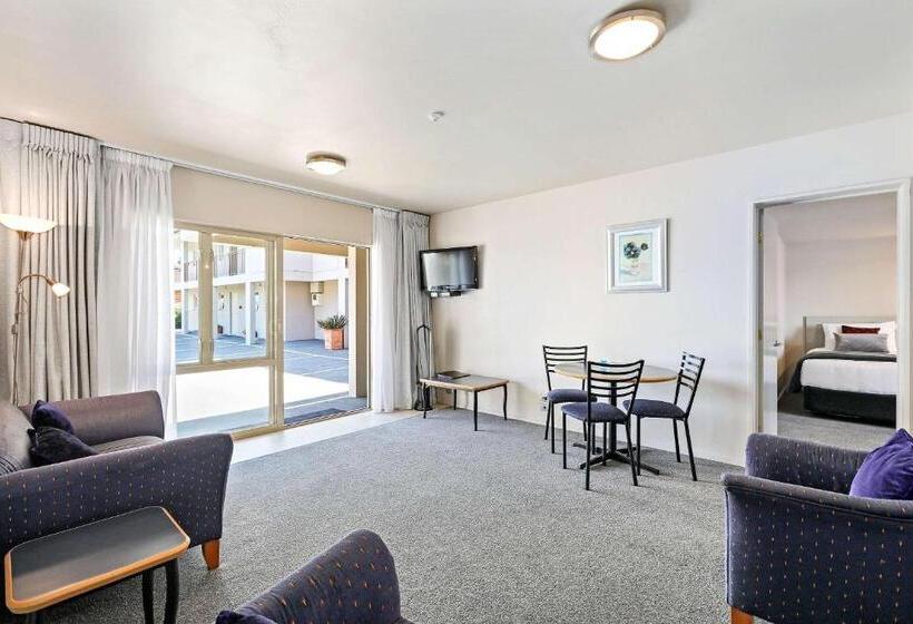 סוויטת 3 חדרי שינה, The Suites Ashburton