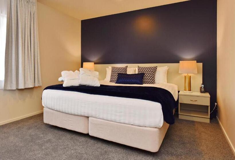 חדר דחוקס עם מיטת קינג, The Suites Ashburton