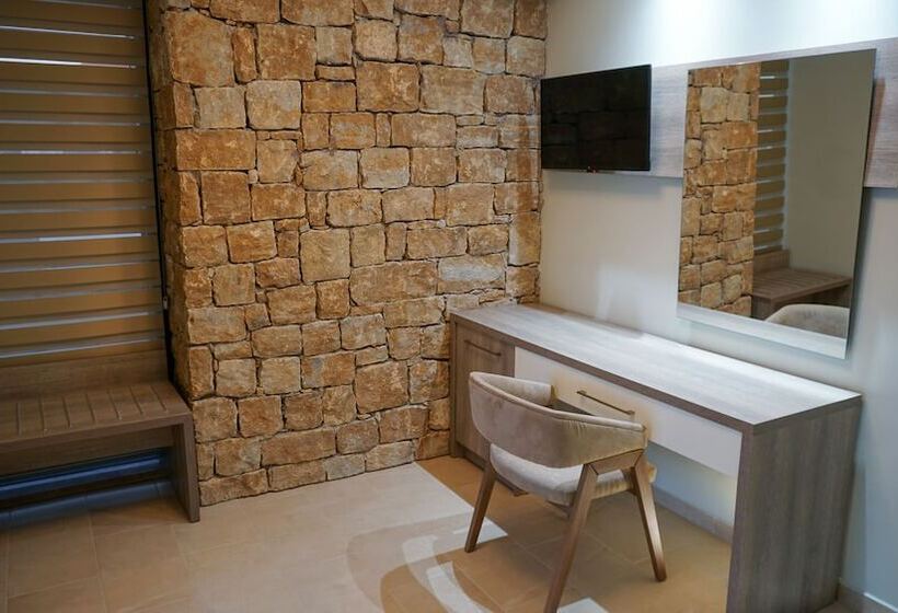 Номер Deluxe Вид на Бассейн, Agnes Deluxe