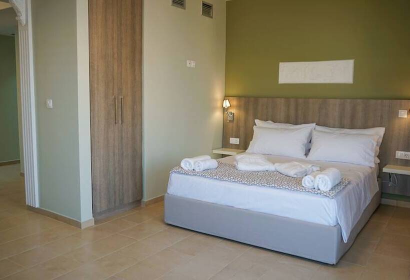 Номер Deluxe Вид на Бассейн, Agnes Deluxe