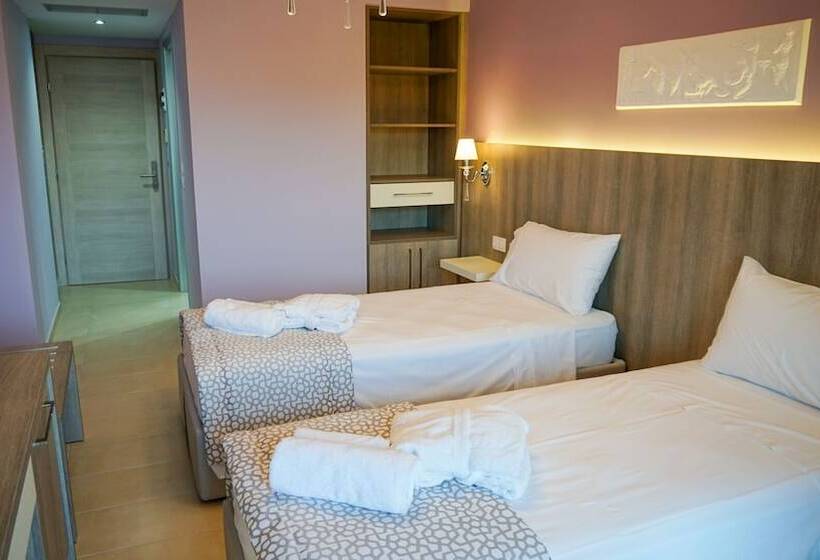 Номер Стандарт Трехместный, Agnes Deluxe