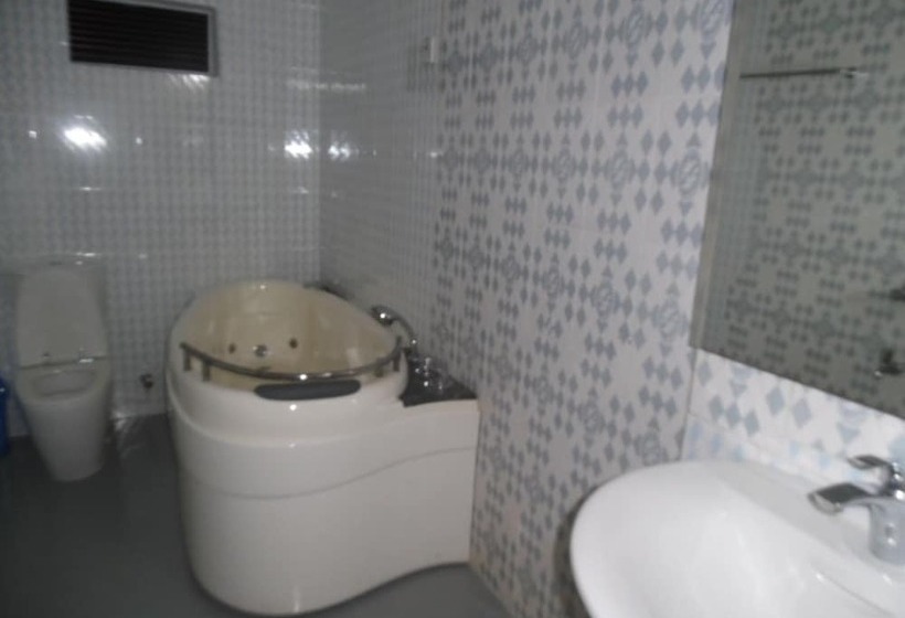 سوییت خانوادگی, Excelsior Sylhet Hotel & Resort