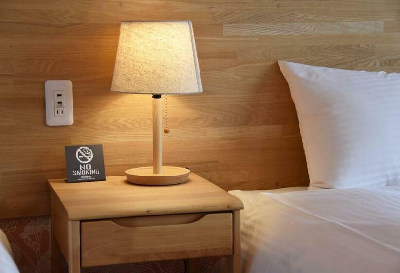 غرفة قياسية, Hanafuji Inn