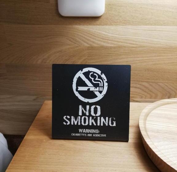 غرفة قياسية, Hanafuji Inn