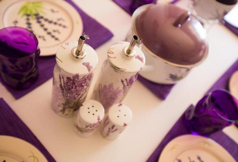 اتاق استاندارد یک تخته با سرویس بهداشتی مشترک, Guest House Gugily