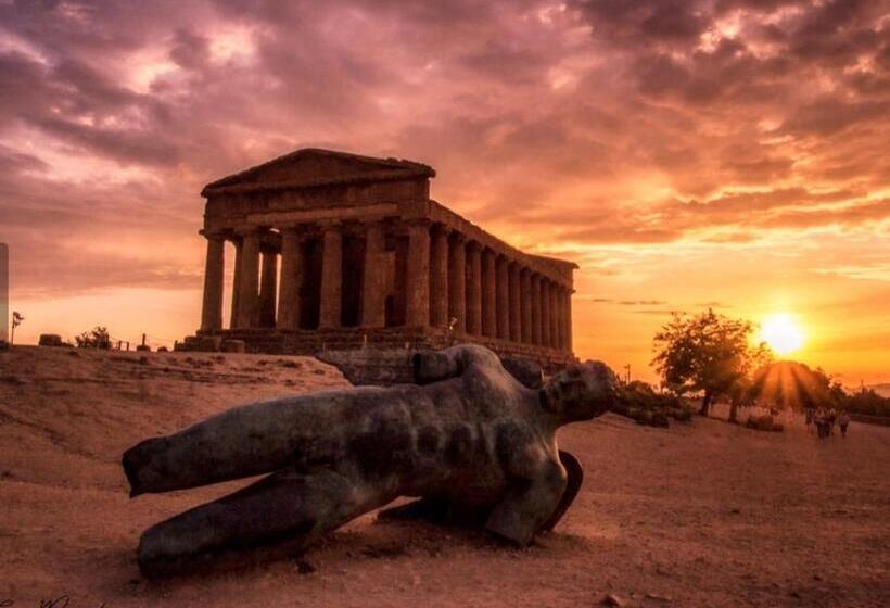 اتاق استاندارد سه نفره, Le Stanze Di Luisa