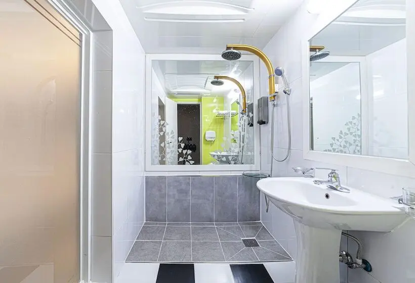 اتاق لوکس, Business Hotel Duu