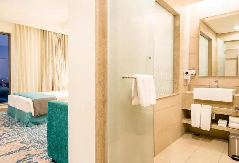 身障者適用スタンダードルーム, Holiday Inn Express Kolkata Airport, An Ihg