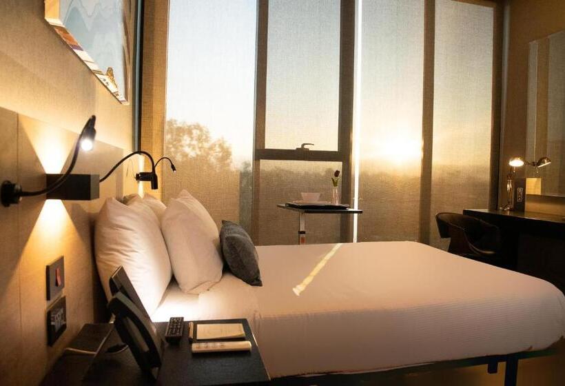 غرفة قياسية لذوى الاحتياجات الخاصة, Quartz Hotel & Spa