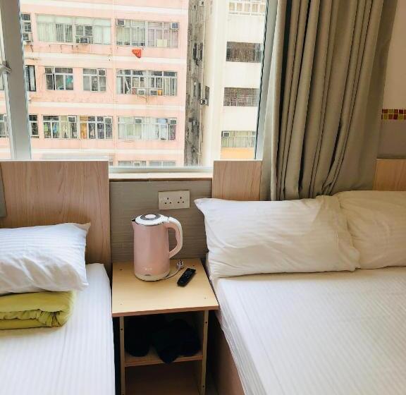 اتاق استاندارد سه نفره, Chungkiu Come Inn