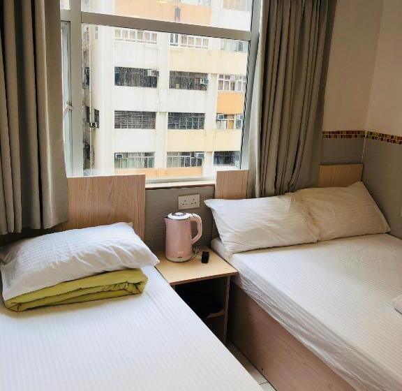 اتاق استاندارد سه نفره, Chungkiu Come Inn