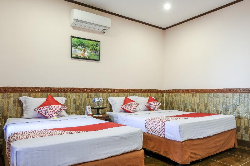 سوییت سوپریور, James Bungalow