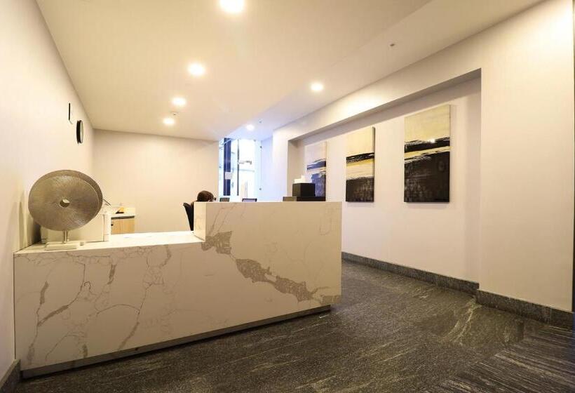 غرفة قياسية لذوى الاحتياجات الخاصة, Quartz Hotel & Spa