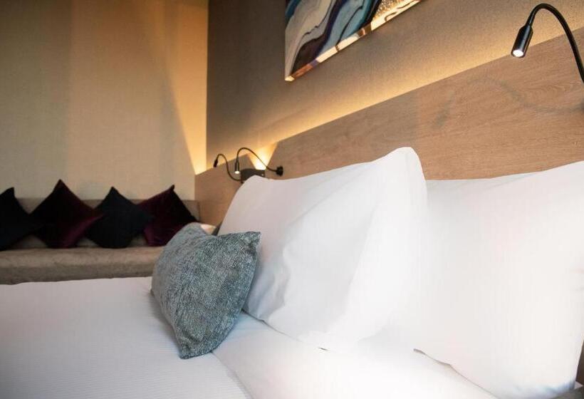 غرفة قياسية لذوى الاحتياجات الخاصة, Quartz Hotel & Spa